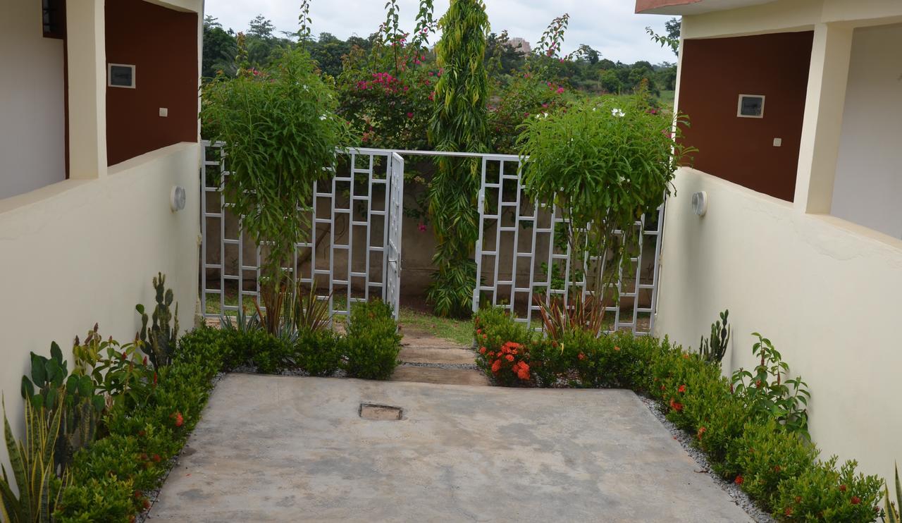 Residence Heaven Yamoussoukro Exterior foto